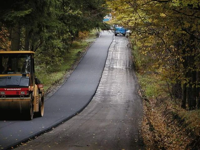 Oprava komunikace Hrobice – Veliková