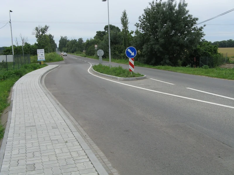 Lanžhot — Zpomalovací retardéry, ostrůvky