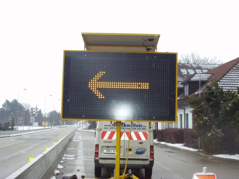 Mobilní informační tabule — fotografie 3